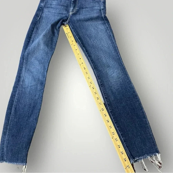 MOTHER Girl CrushThe Looker Ankle Fray Jeans Size 25 - Picture 6 of 16